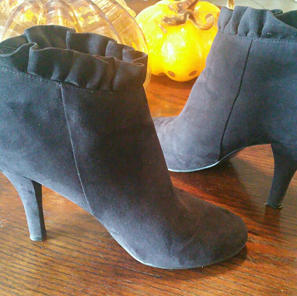 Cato suede bootie