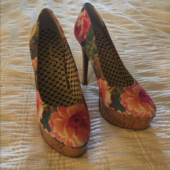 ❌❌SOLD❌❌Jessica Simpson platform heel - Picture 2 of 2