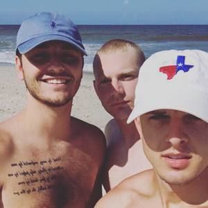 Meet your Posher, Ashton