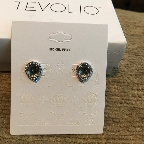 Tevolio Jewelry - Tevolio Teardrop Stud Earrings
