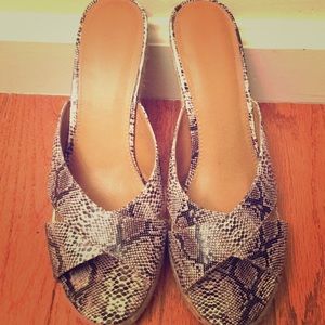 Black and White Snake Skin Wedges