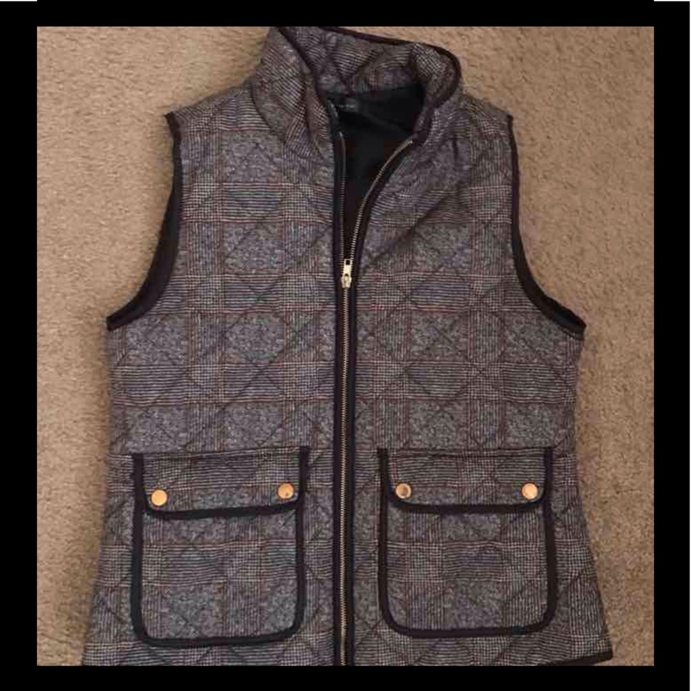 Puffer Vest - Picture 2 of 6