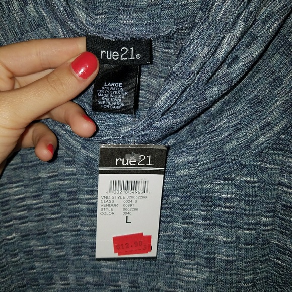 Blue crop top - Picture 2 of 2