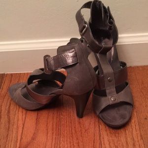 Nine West peep toe heels