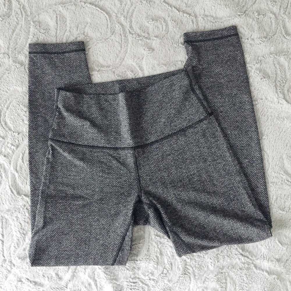 ❌SOLD❌EUC Herringbone High Times - Picture 4 of 6
