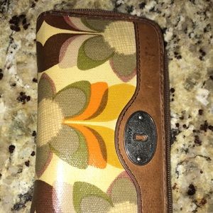 Fossil wallet