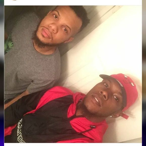 Meet your Posher, Dee - Picture 1 of 1