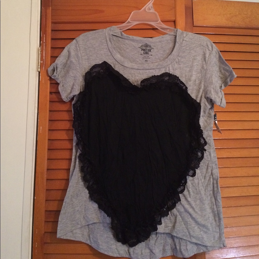 Black heart 🖤 top Statement Top!!