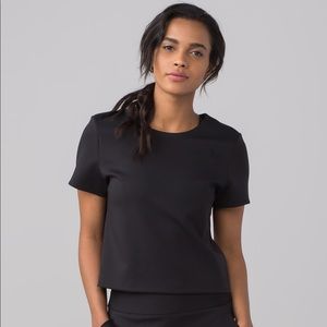 Lululemon shaped shirt