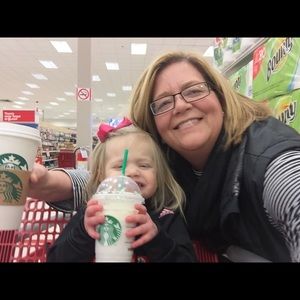 Meet your Posher, Leigh