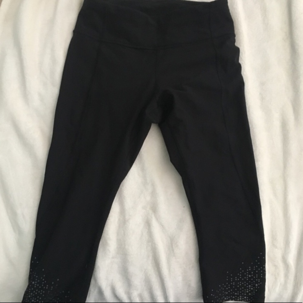 Lululemon crops