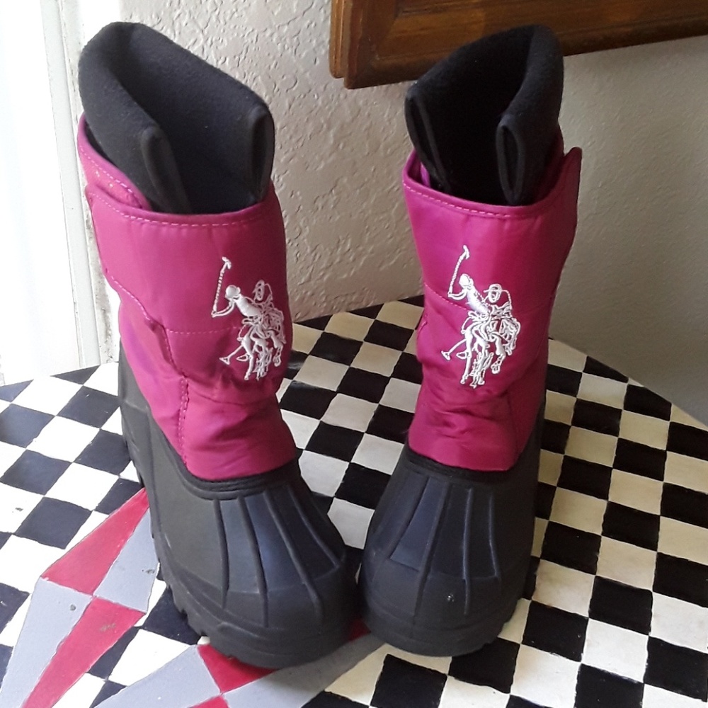 U.S. Polo winter boots sz 4