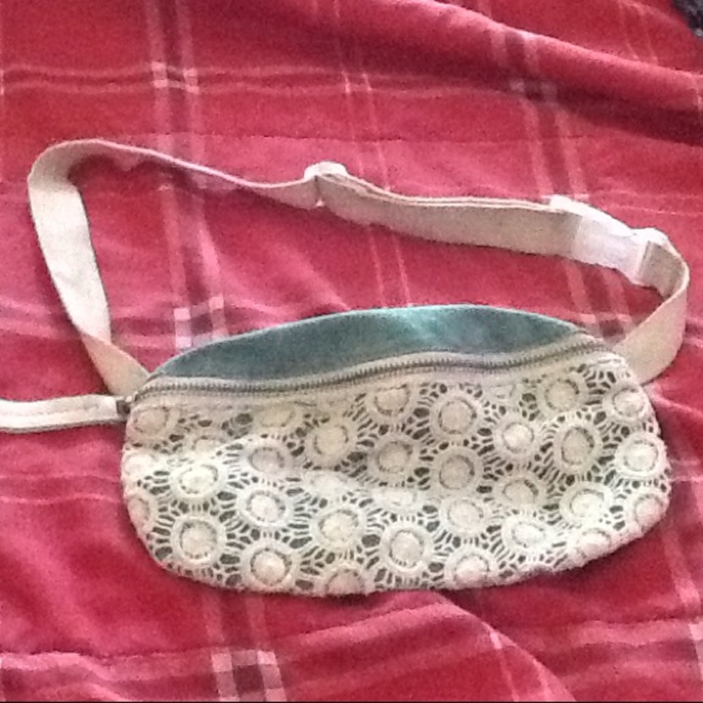 Crotchet fanny pack