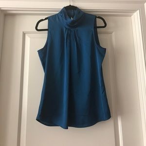 New York and Company Sleeveless Dress Shirt