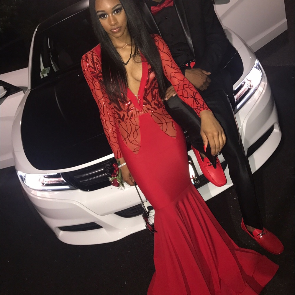 My 2017 PROM DRESS - Picture 8 of 8