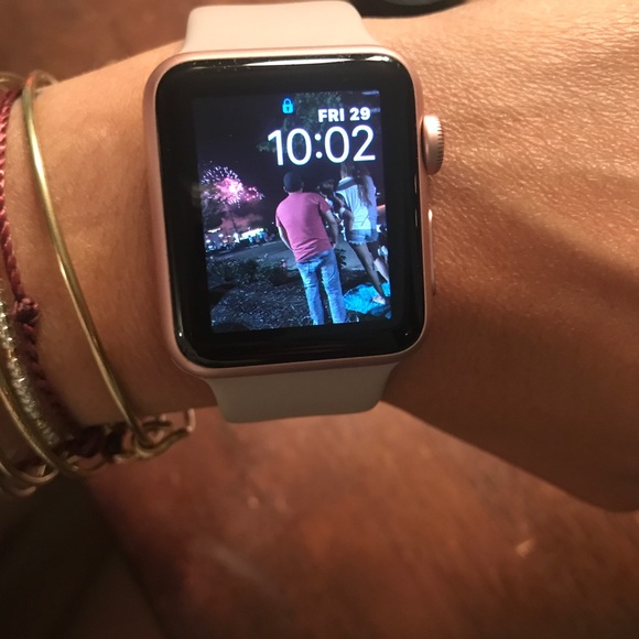 Apple Watch - Picture 7 of 8