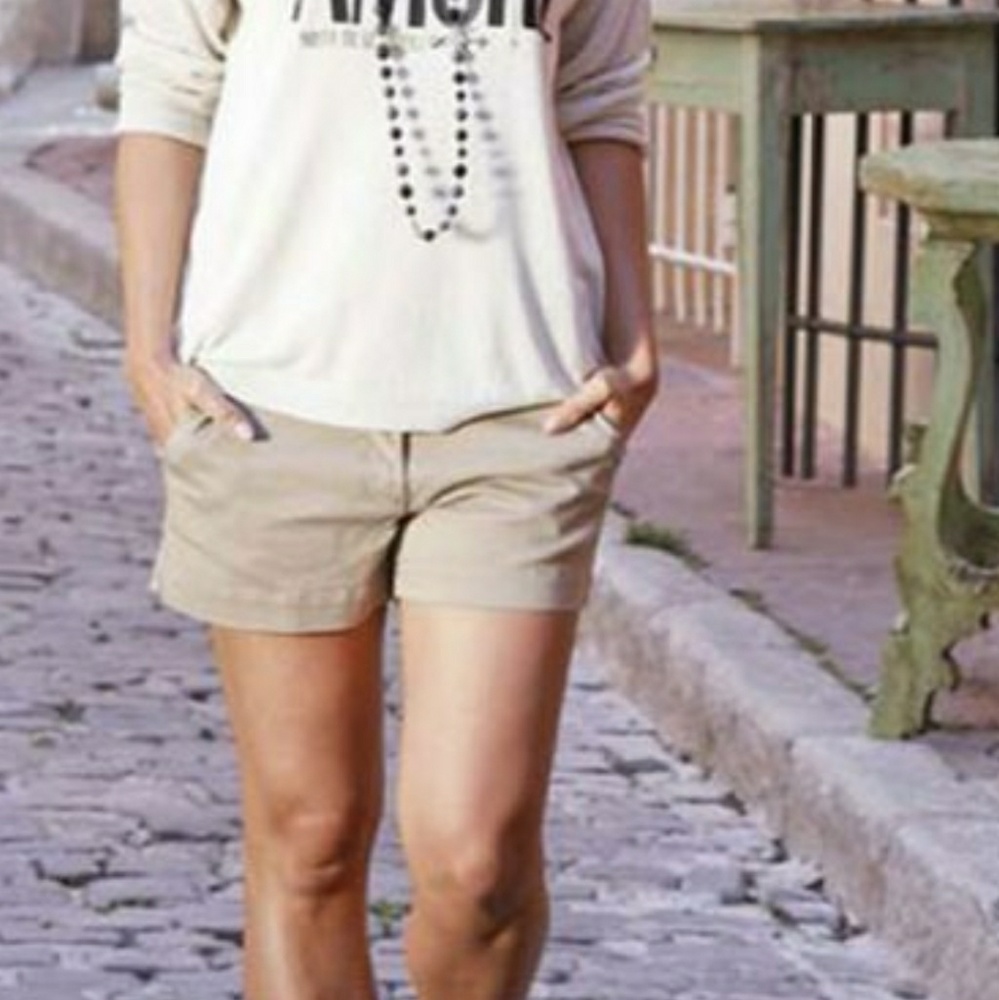 J. Crew broken in Chino shorts size 8