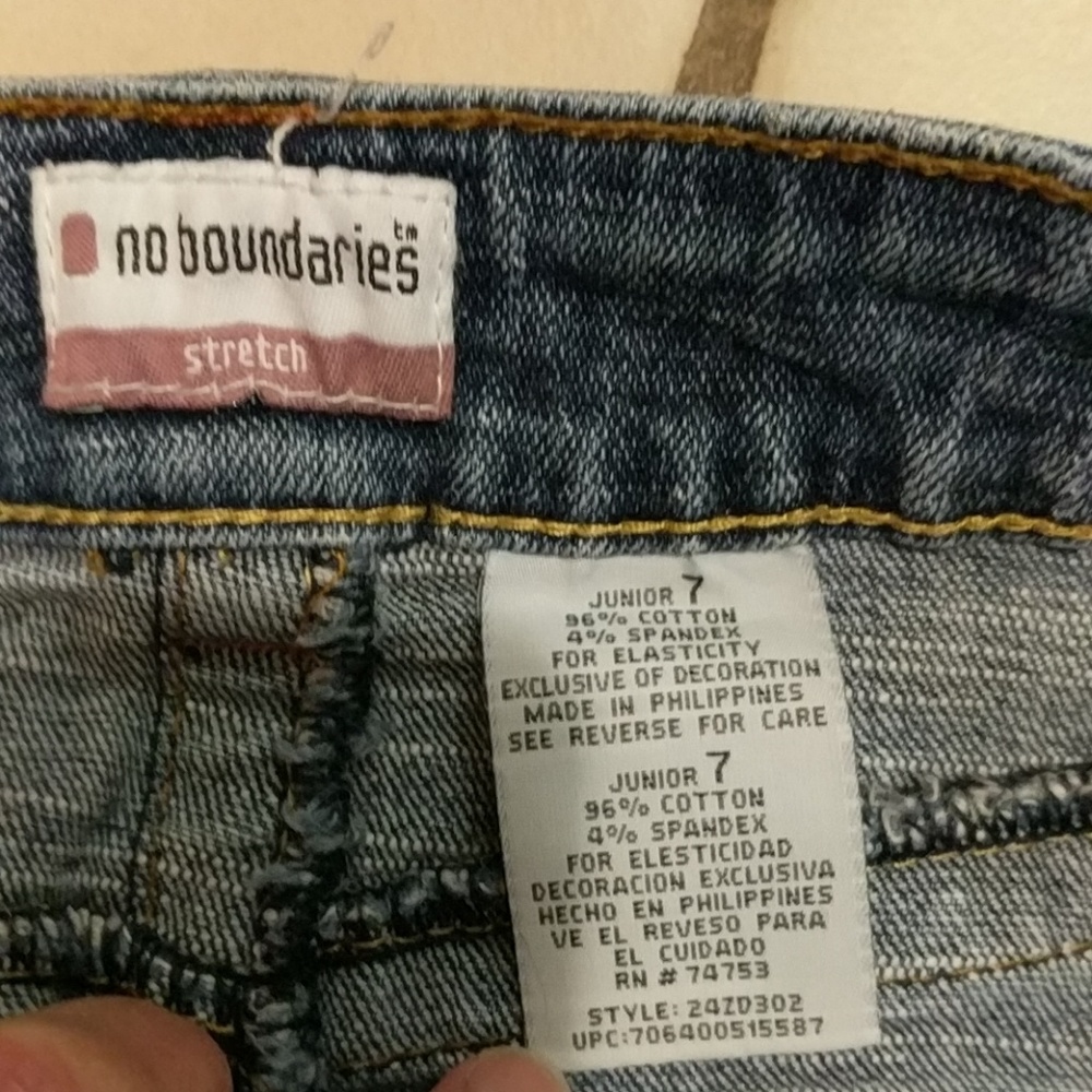 Denim Mini - Picture 3 of 3