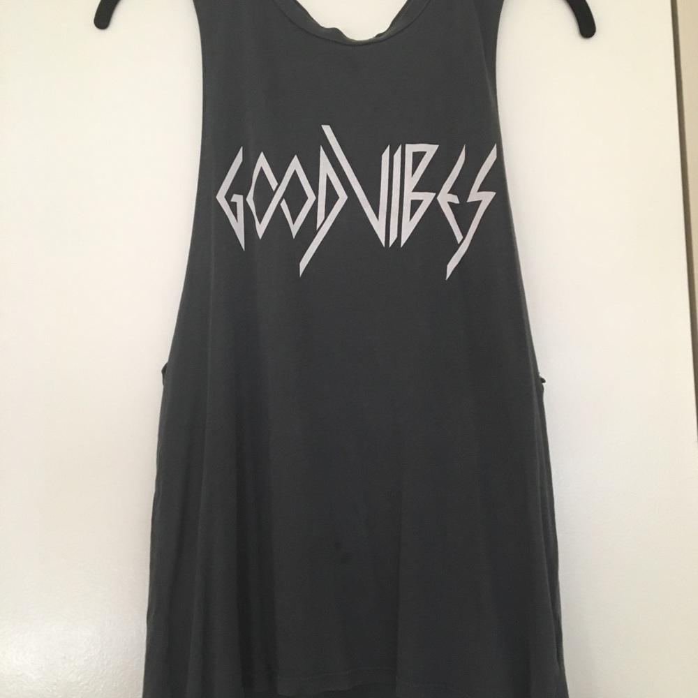 Good Vibes Mate the Label Muscle T