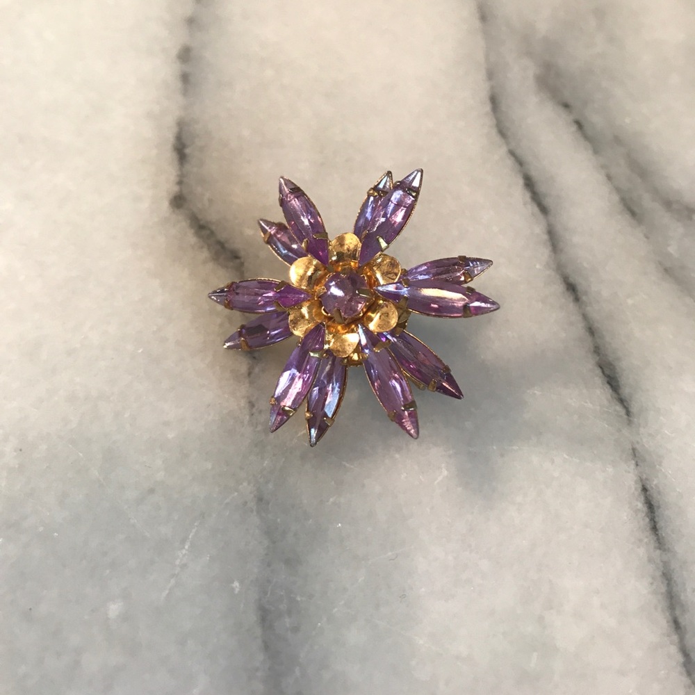 Floral Rhinestone Brooch.