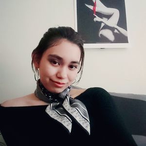 Meet your Posher, Hana