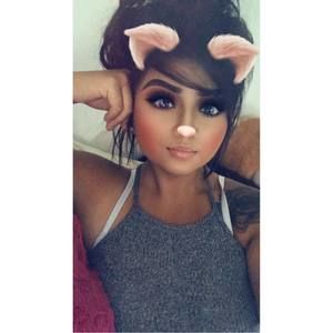 Meet your Posher, Danaé