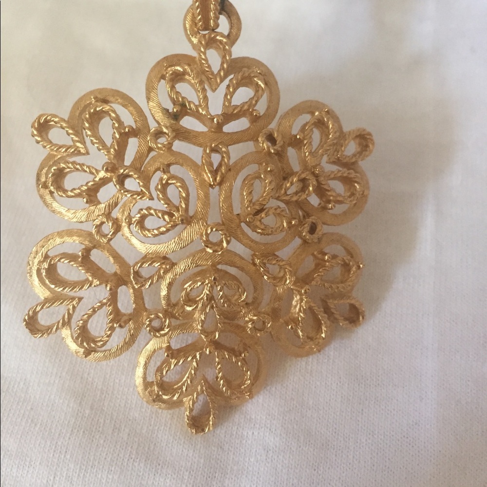 Vintage Trifari necklace