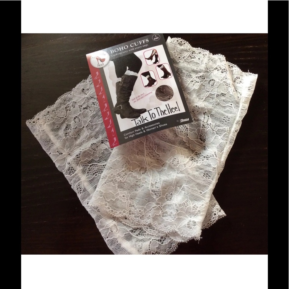 NWT BOOT CUFFS white lace one size