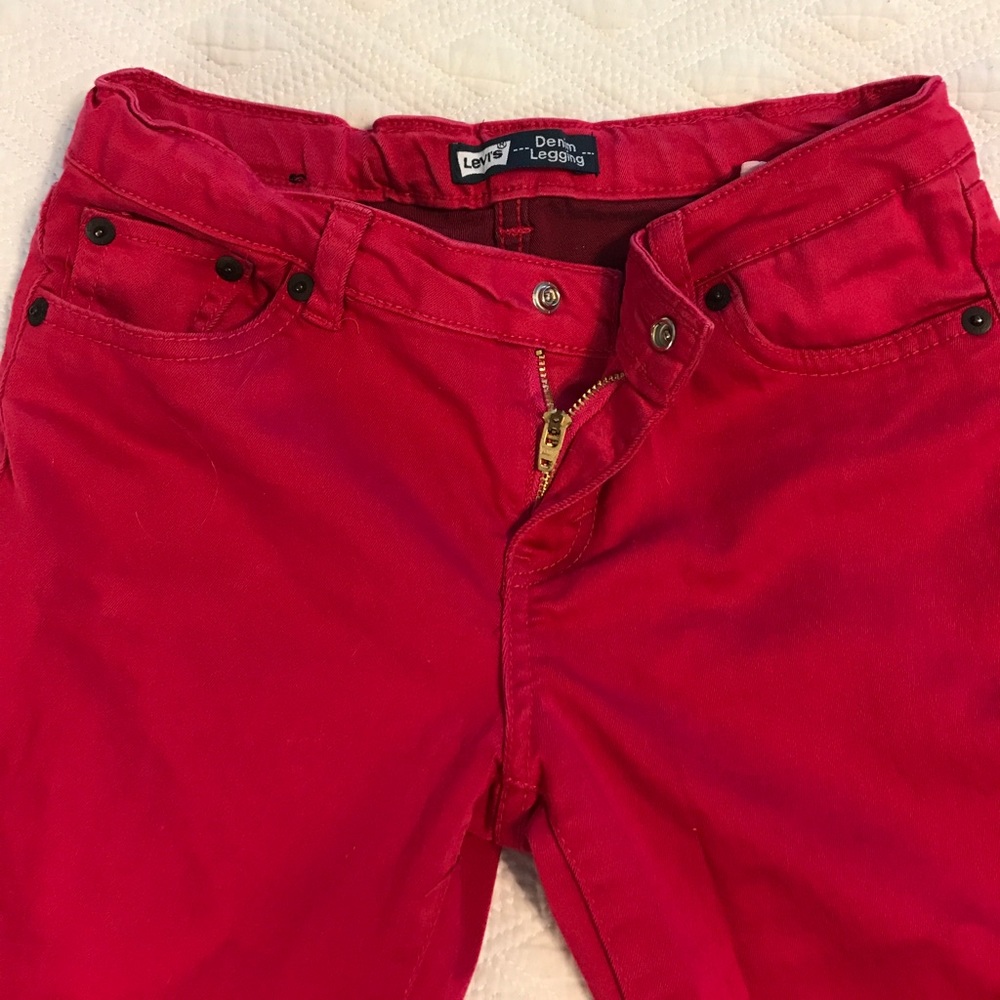 Levi's Cranberry Pants - Picture 2 of 3