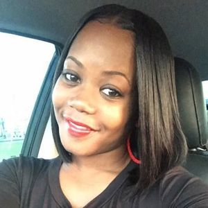 Meet your Posher, Yolanda