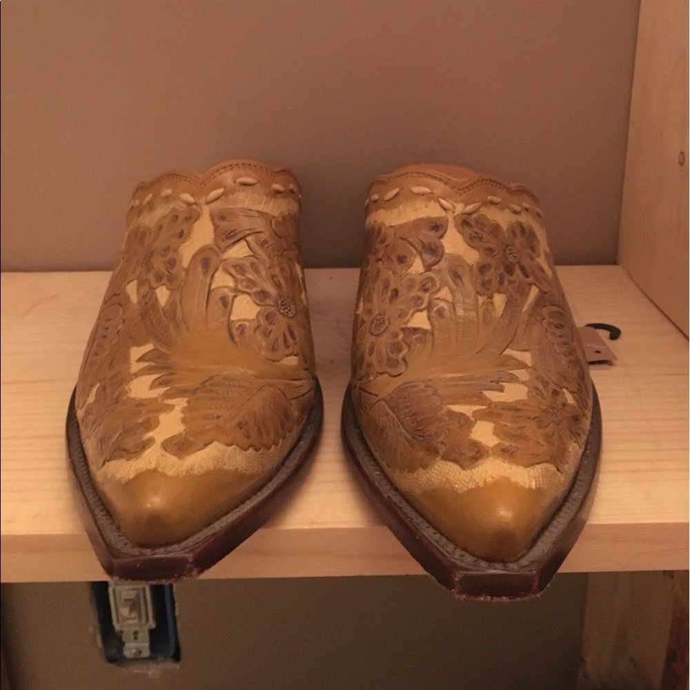 Old gringo custom painted mules