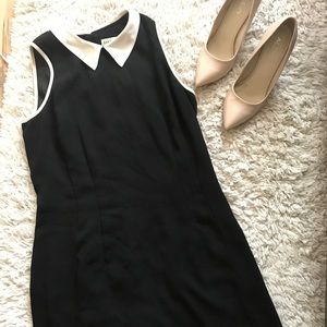 Ann Taylor sleeveless dress with button down back.