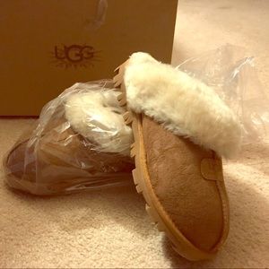 Womens UGG slides