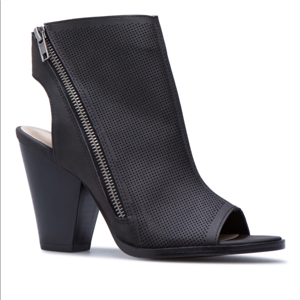 🔥Brand New Black Peep Toe Shoe Boot