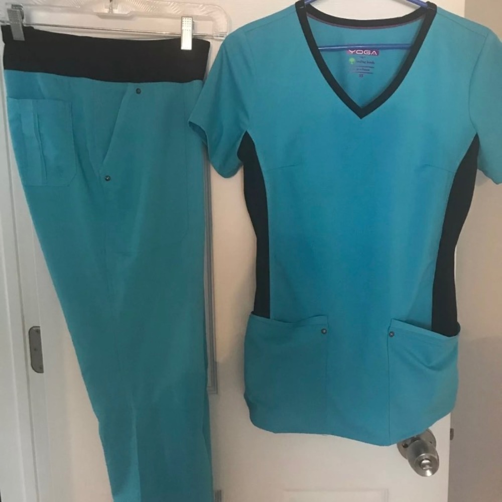 Purple label YOGA scrub set