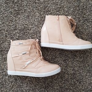 Torrid high top wedges sneakers size 10 wide width