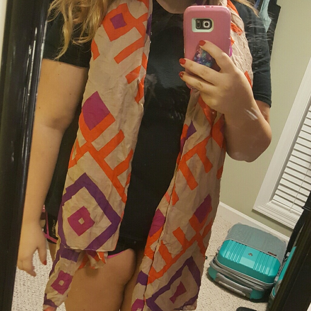 Versatile Scarf - Picture 3 of 5