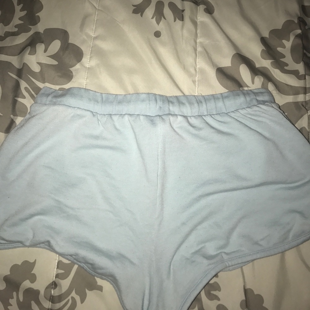 Shorts. - Picture 2 of 3