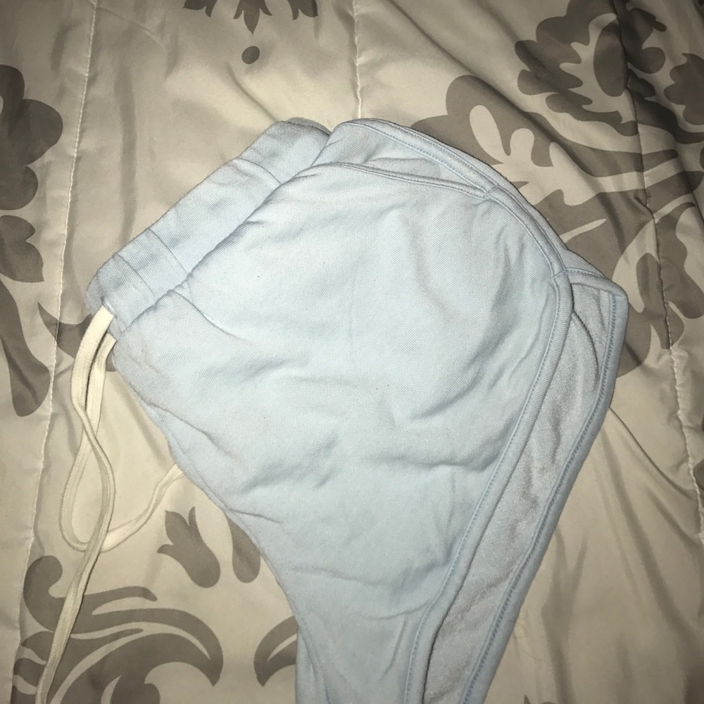 Shorts. - Picture 3 of 3
