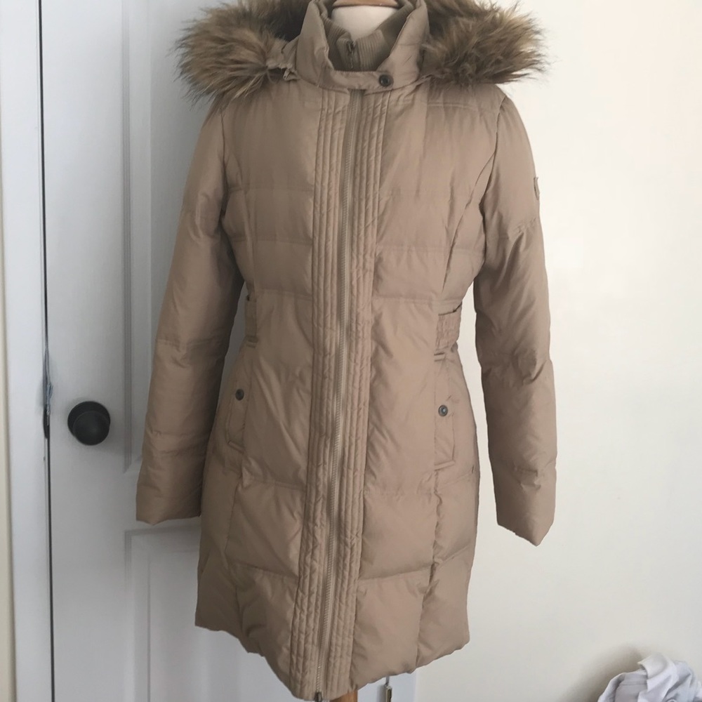 Larry Levine Women’s Tan Down Coat size L