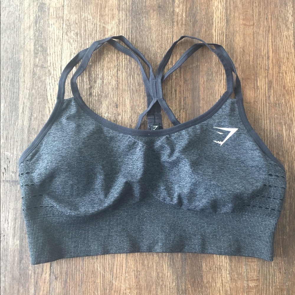 SOLD!! GymShark Seamless Sports Bra Black Sz L