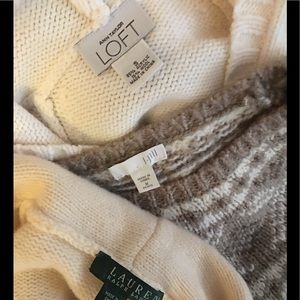 Mystery sweaters sizes (l, XL)   5 Sweater bundle