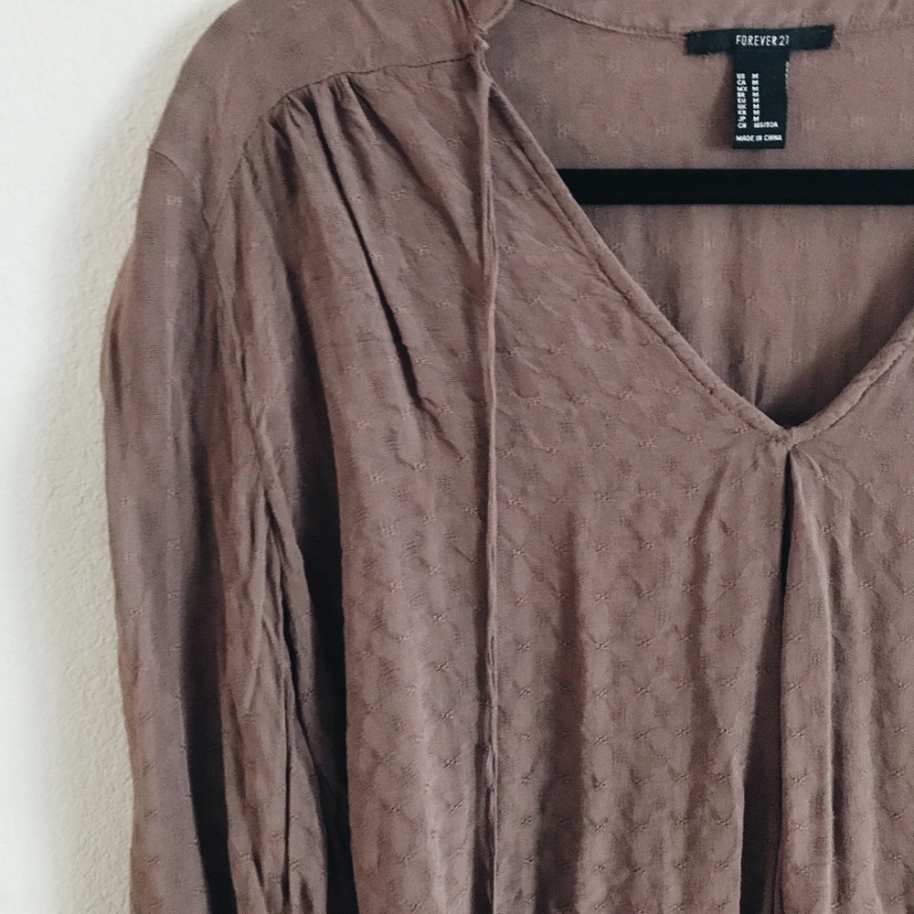 Blush blouse - Picture 2 of 2