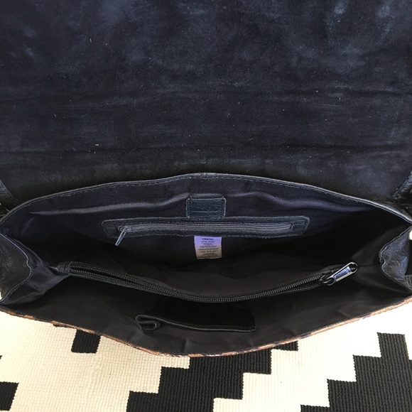 ASOS Leather Leopard Satchel - Picture 4 of 7