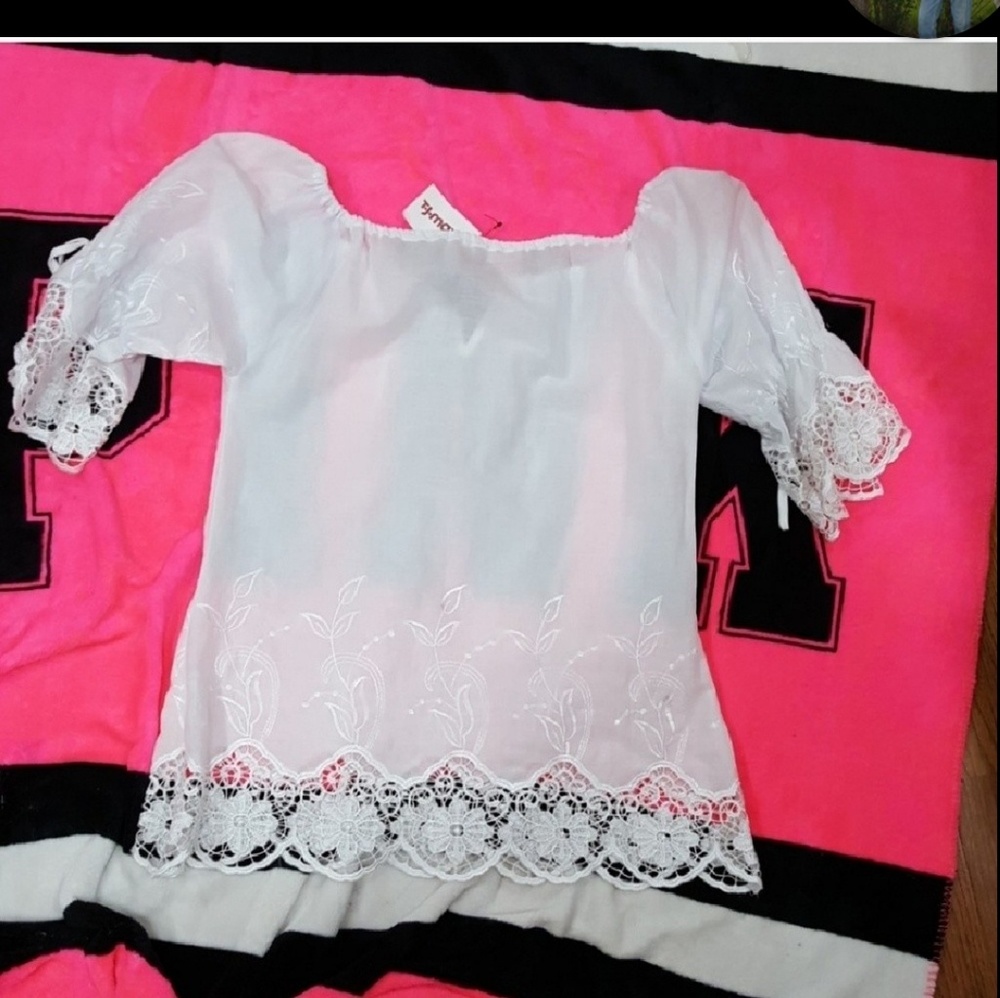 NWOTGS FROM TJMAX AS XL LACY BOHO BLOUSE