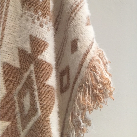 LAST 1: Ivory & Camel Soft Knit Sweater Cardigan - Picture 4 of 4