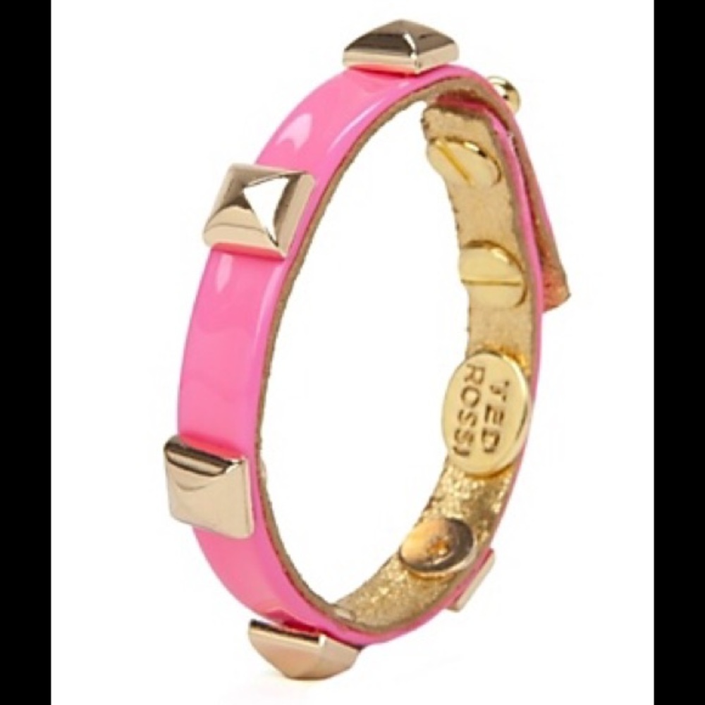 Ted Rossi Rockstud Leather Pyramid bracelet Pink