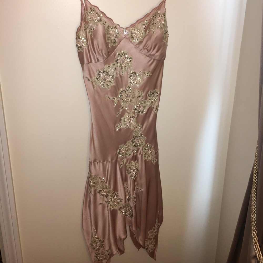 BEAUTIFUL BEADED AND SEQUINED DRESS