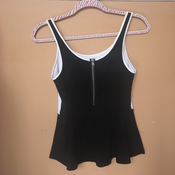 3️⃣ Express Items XS - Picture 5 of 6