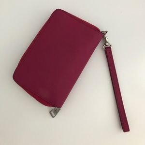 Tory Burch Bags - Tory Burch Pink Robinson Zip Continental Wallet Tory Burch Bags - Tory Burch Pink Robinson Zip Continental Wallet
